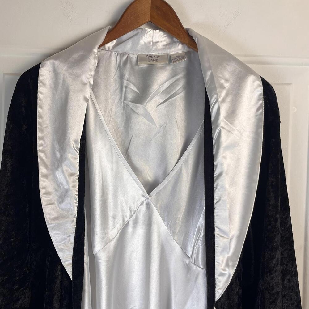 Vintage Black Velour & White Satin Polyester Long Robe & Gown by Audrey Lane - Picture 3 of 9